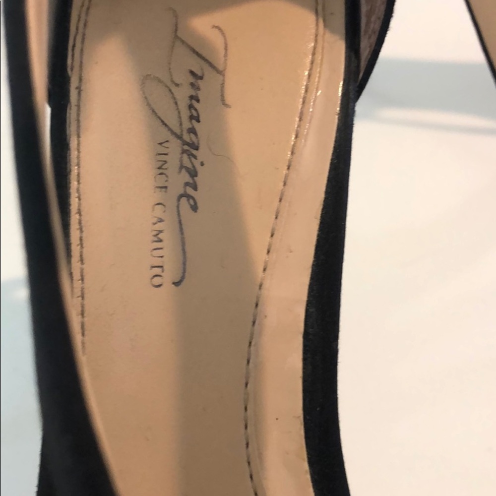 Shoes - Picture 2 of 4